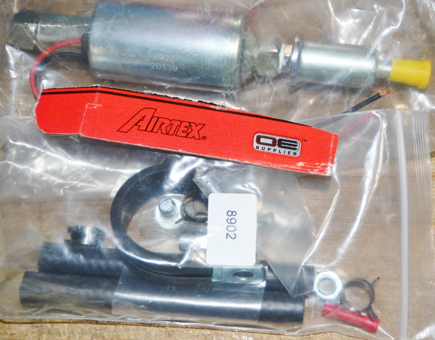 6 VOLT FUEL PUMP LOW PRESSURE 2.54psi 30gph POSITIVE NEGATIVE GROUND