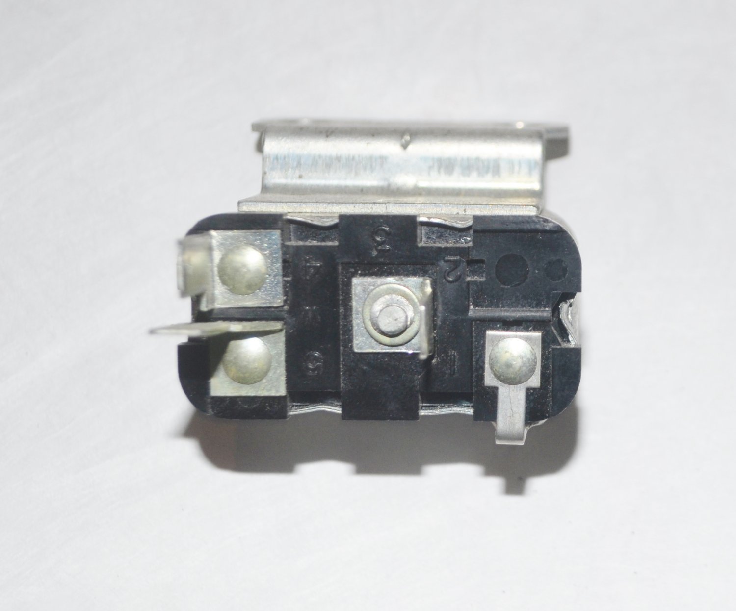 A/C RELAY BUICK ELECTRA LESABRE RIVIERA WAGON BUICK CENTURION 1971 1972