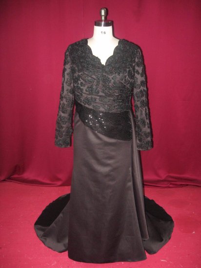Darius Cordell Black Plus Size Long Sleeve Formal Evening Dresses