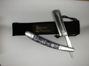 Frost Family Series Razor