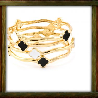Clover bangle