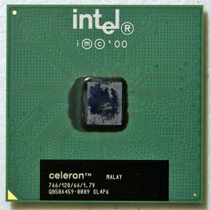 COMPAQ INTEL CELERON CPU 766 / 128 / 66 / 1.7V SL4P6