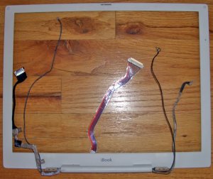 iBOOK G3 14" LCD SCREEN BEZEL ASSEMBLY w/ HINGE CABLES