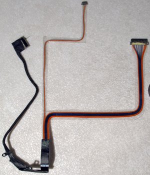 APPLE OEM MACBOOK 13.3" WEBCAM / LCD SCREEN CABLE A1181