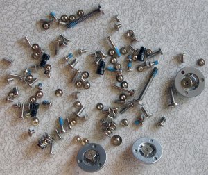 GENUINE OEM APPLE iBOOK G4 12" 1.42GHz COMPLETE SCREWS SCREW SET