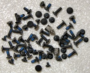 TOSHIBA SATELLITE A130 A135 COMPLETE SCREW SCREWS SET