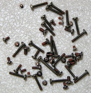 IBM THINKPAD R50 R50E R51 R52 COMPLETE SCREW SCREWS SET