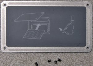 POWERBOOK G4 15.2" ALUMINUM MEMORY RAM COVER w/ SCREWS