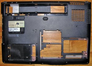 HP PAVILION DV9000 BOTTOM CASE BASE w/ COA 495666-001