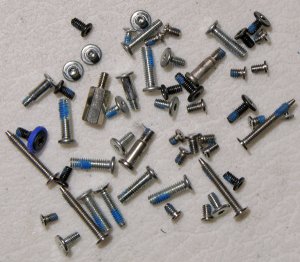 GENUINE APPLE MACBOOK PRO 15" COMPLETE SCREW SCREWS SET