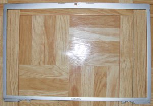 APPLE OEM MACBOOK PRO A1150  A1211 15" LCD BEZEL w/ HOOKS *EXCELLENT CONDITION*