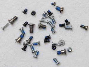 GENUINE OEM MACBOOK PRO 15" A1150 COMPLETE LCD SCREEN ASSEMBLY SCREWS SCREW SET