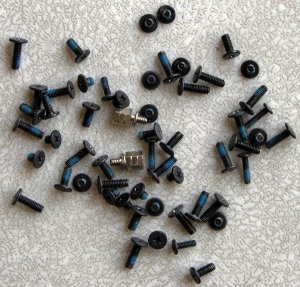 TOSHIBA SATELLITE A135 A130 COMPLETE SCREW SCREWS SET 2