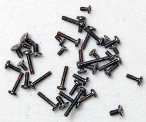 GENUINE OEM IBM THINKPAD X31 X32 COMPLETE SCREWS SCREW SET