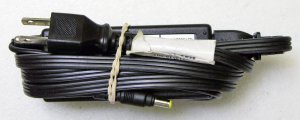 GENUINE OEM HP PAVILION DV2000 DV6000 SERIES AC ADAPTER / CHAGER 402018 380467