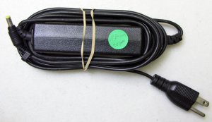GENUINE HP PAVILION DV2000 DV25000 DV2700 AC DAPTER CHARGER 380467 402018 409843