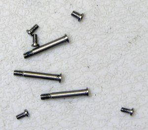 GENUINE OEM MAC APPLE MACBOOK 13" UNIBODY BOTTOM CASE COMPLETE SCREWS SCREW SET