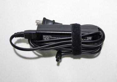 GENUINE OEM SONY VAIO VGN-SZ230P AC ADAPTER CHARGER VGP-AC19V31 19.5V 100V-240V