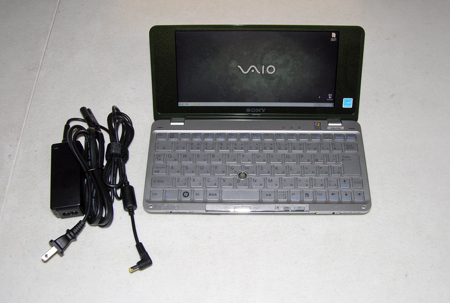 Sony Vaio P Lifestyle Pocket Pc Vgn P50 Intel Atom 1 33ghz