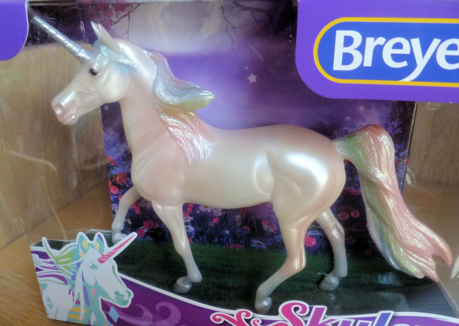 Breyer Horses Magical Unicorn Skyler 1:12 Scale Model 97258 NIB 2018