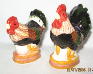 Rooster and Hen Salt and Pepper Shakers