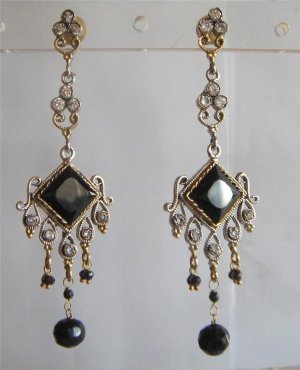 natural emerald antique style cz dangler earing jewelery