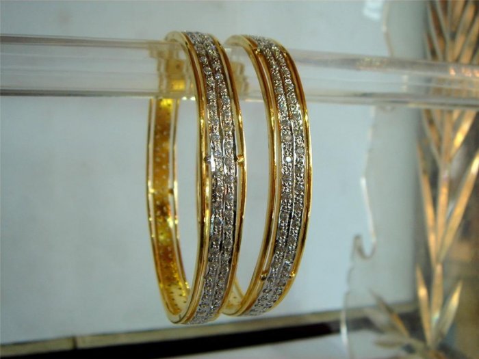 traditional indian mangalsutra pendant earing jewelery set
