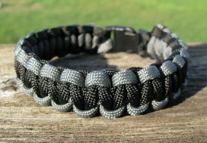 8 Inch Black & Gray Paracord Bracelet
