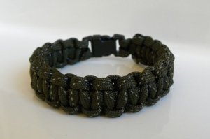 9 Inch Olive Drab Reflective Paracord Bracelet