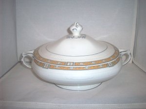 Grindley Belvedere Pattern Covered Vegetable / Casserole Dish