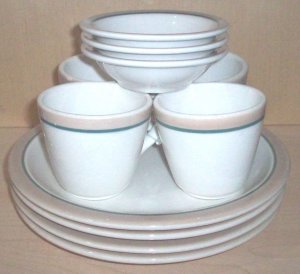 SYRACUSE RESTAURANT WARE SUDAN DINNER PLATES COFFE CUPS MUGS DESSERT / SAUCE BOWLS