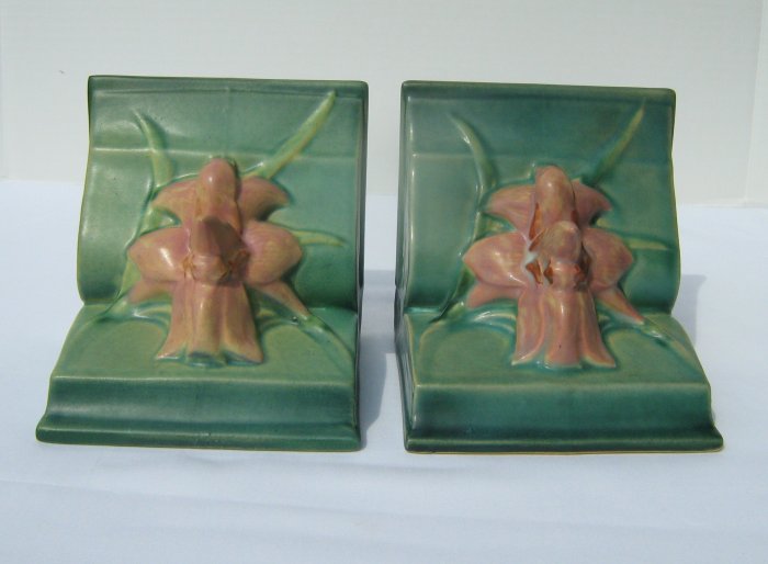 Roseville Bookends