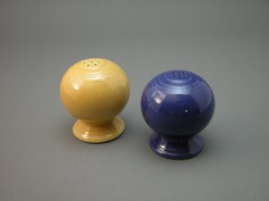 Homer Laughlin Spice Shakers