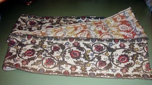 BEAUTIFUL 7" WIDE PAISLEY TAPESTRY TRIM---3.67 YDS