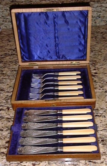 Elaborately Engraved Silver 12 Pc Fish Set Wood Boxed England