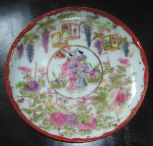SMALL VINTAGE SATSUMA PLATE with GEISHA GIRLS