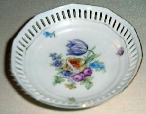 4" DRESDEN FLOWERS Pierced Dish by Schumann Bavaria Germany #2