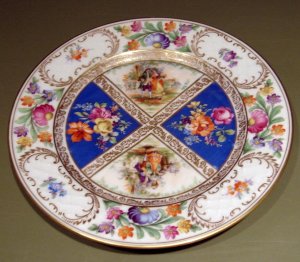 Royal Dresdner Schumann Bavaria 8 3/8"  Plate Figures Betsy Ross Germany