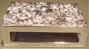 ca 1925-32 S. Kirk & Son Inc Sterling Silver REPOUSSE Match Box Case Safe