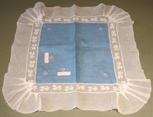 Vintage Handmade Linen & Net Lace Handkerchief, embroidery & applique