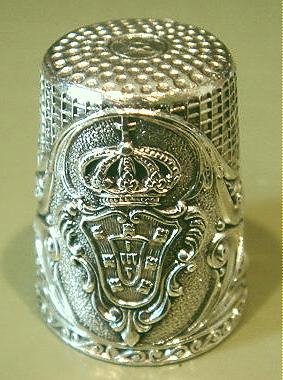 Exquisite  Vintage Silver Thimble #11 Crown and Shield