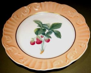Mottahedeh Summer Fruit STRAWBERRIES Porcelain 8" Plate Portugal