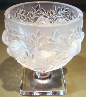 Elizabeth Vase By Lalique Crystal Glass Birds In Flight Ca 1980