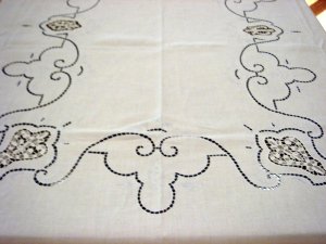 Vintage HANDMADE Linen Tablecloth, Filet & Needlepoint Lace, Cloth #88