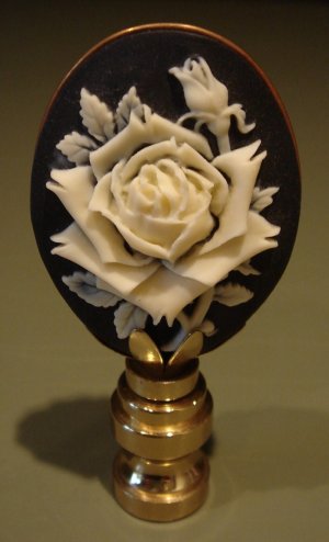 Feminine Rose Cameo Decorative Oval Lamp Finial