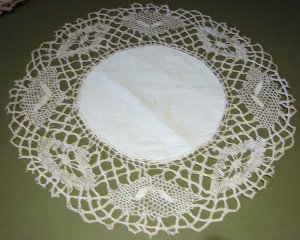 Early 20C Linen & Hand Made Cluny Lace Doily, Tray Cloth, Place Mat