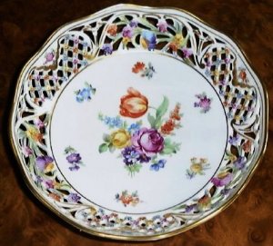 Chateau Dresden Flowers Schumann Pierced Round Bowl