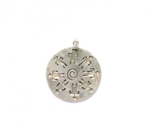 AQ019       Men in Circle Sterling Silver Pendant