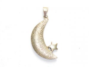 AQ022       Moon and Stars Pendant