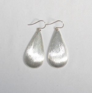 AQ083    Earrrings in Sterling Silver